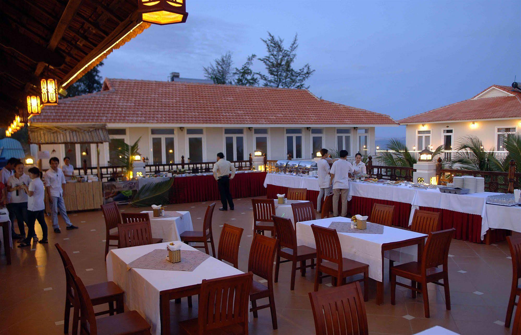Saigon Emerald Beach Resort Фантхьєт Екстер'єр фото